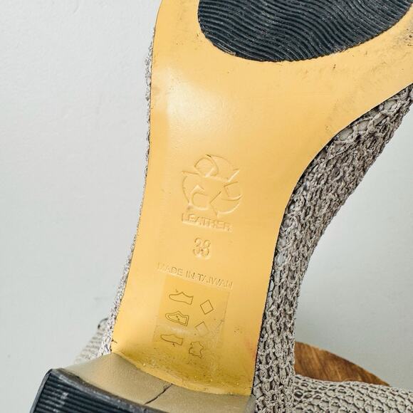 All Black Gray Woven Knit Heeled Ankle Boots Women’s Size 7.5 - Picture 8 of 10